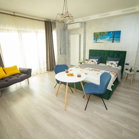 Studio 60 By The Beach Mamaia, Free Parking Casa Del Mar Buitenkant foto